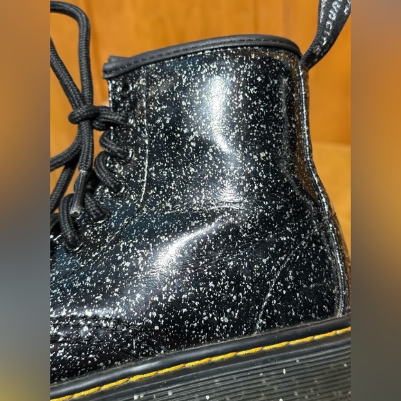 DR. MARTENS Girls 1460 Glitter Star Lace Up Boots Fashion (Little Big Kid) 13 - Picture 10 of 13
